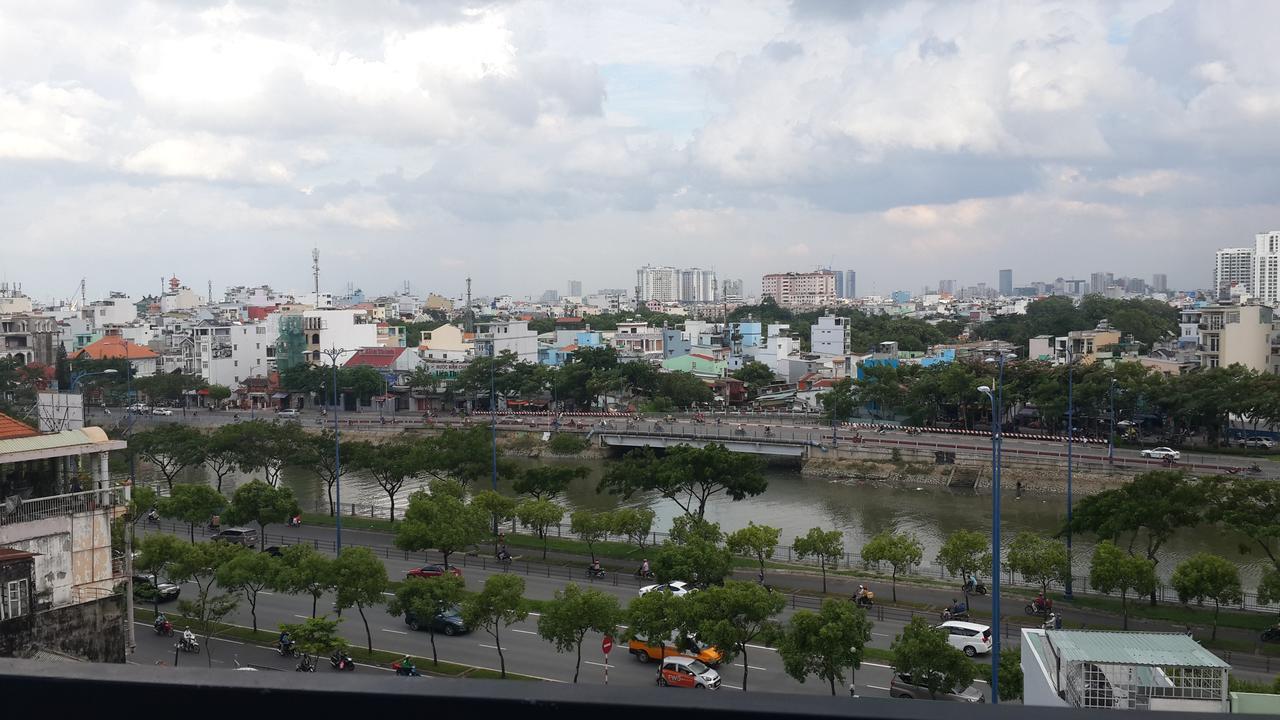 Saigon Inncrowd 2 Ho Chi Minh City Exterior photo